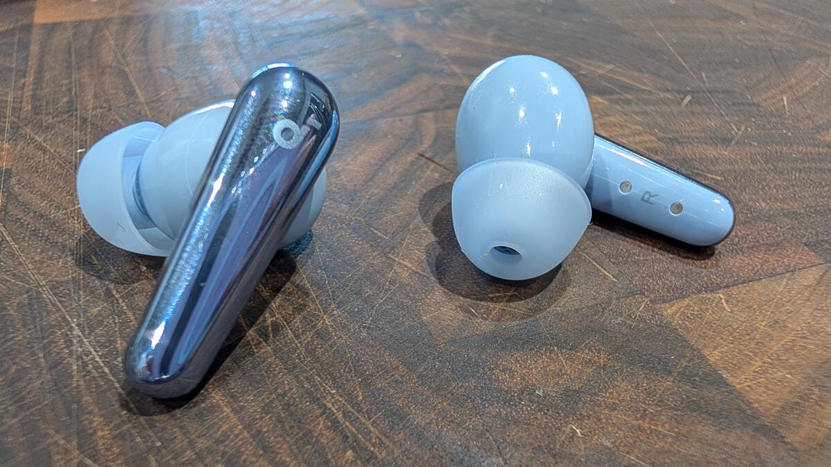 Estos auriculares inalámbricos suenan mucho mejor de lo que sugiere su precio, y estoy impresionado