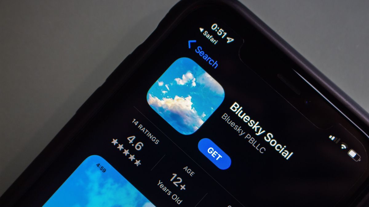 Bluesky está intensificando su intento de destronar a X tomando en serio la verificación y la suplantación de identidad.