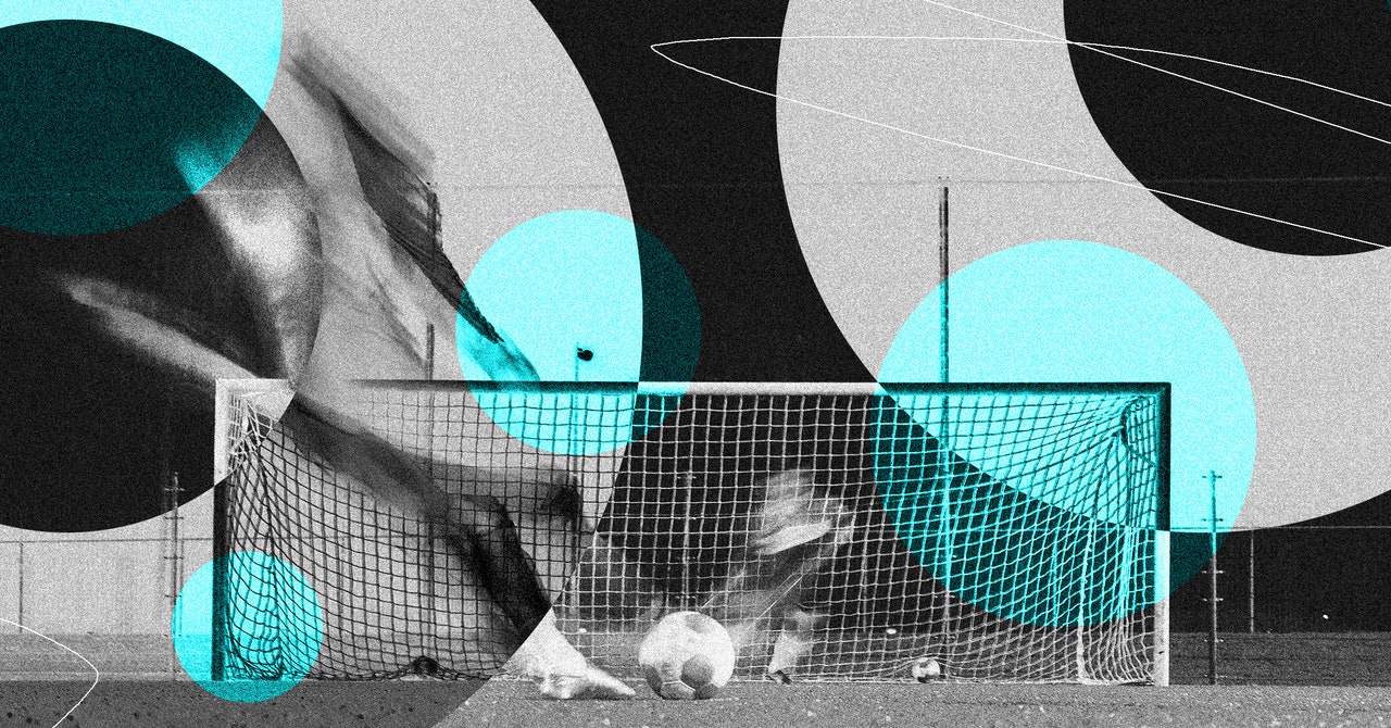 Por qué los jugadores de fútbol entrenan en la oscuridad