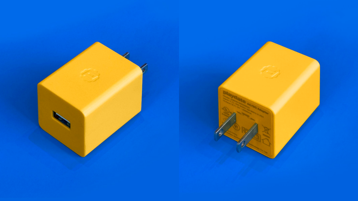 Ahora puedes conseguir un bloque de carga amarillo por $5 para que coincida con el cable de tu Playdate