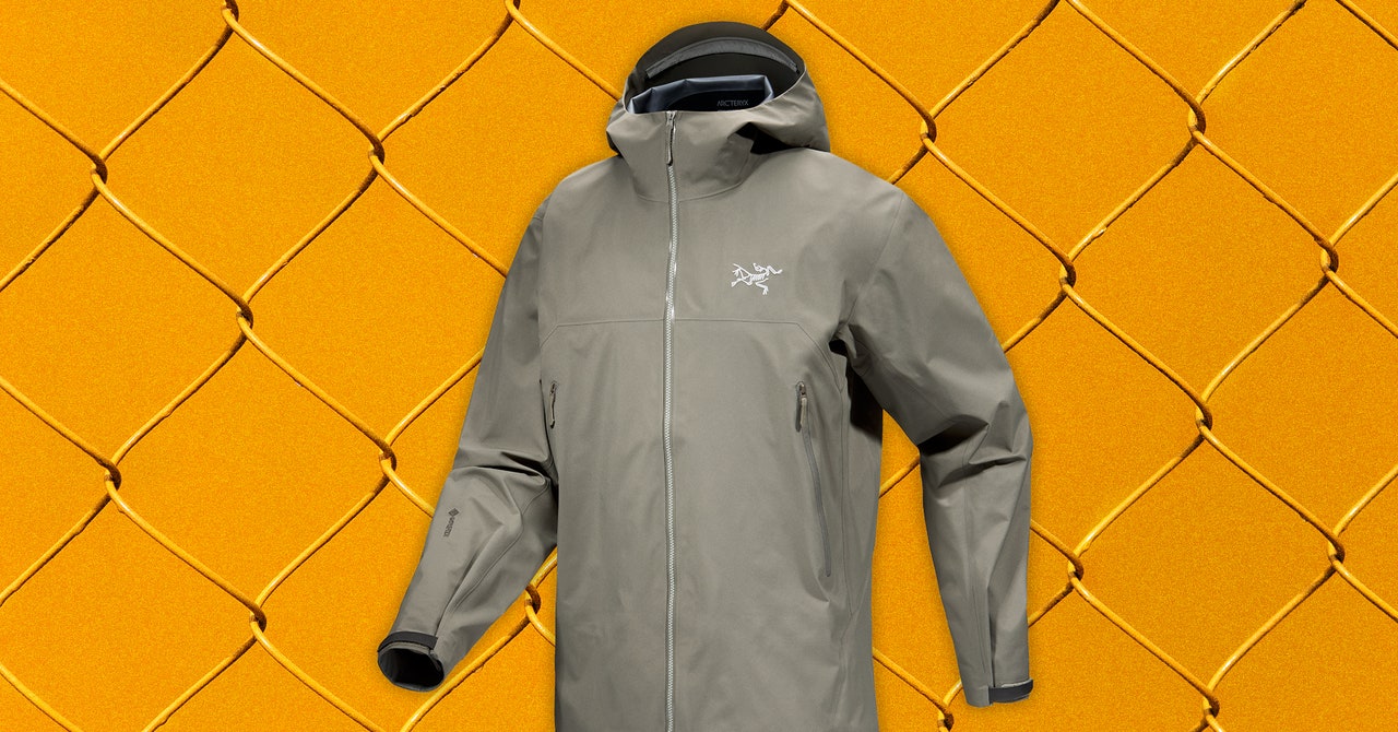 Las 21 mejores ofertas de ropa del Cyber ​​Monday en hallazgos de moda específicos de WIRED