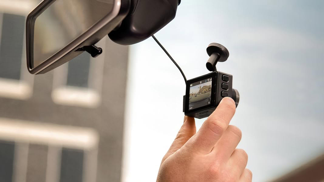 ¡La Garmin Dash Cam 67W vuelve a su precio más bajo de todos los tiempos!