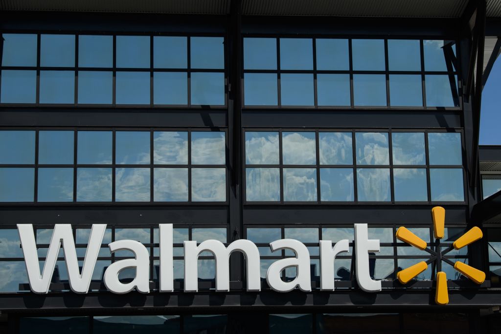 Walmart completa la adquisición de Vizio por 2.300 millones de dólares para ayudar a hacer crecer su negocio publicitario