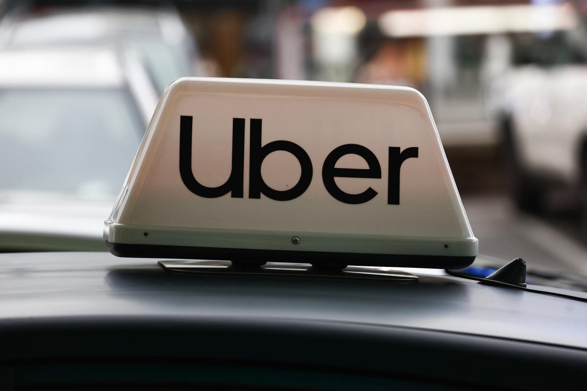California exigirá un examen de huellas dactilares a los conductores de Uber para ofrecer viajes compartidos a menores