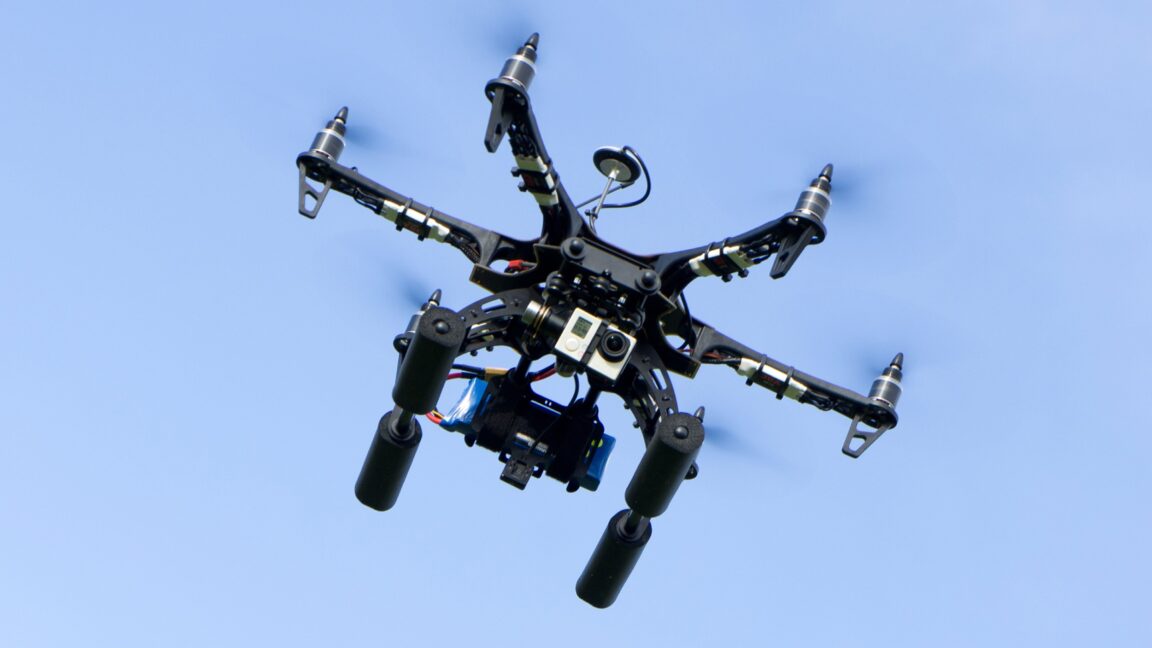 Estados Unidos prohíbe temporalmente los drones en partes de Nueva Jersey y puede usar “fuerza letal” contra aviones