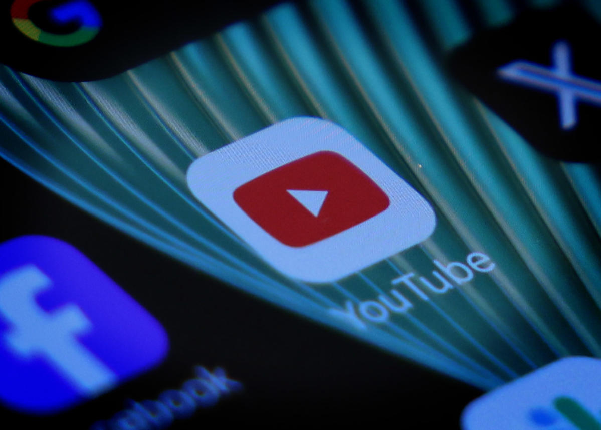 YouTube copia el antiguo botón ‘Reproducir algo’ de Netflix en una nueva prueba