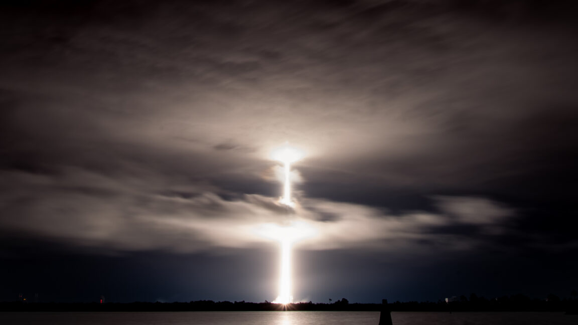 El Falcon 9 alcanza una tarifa de vuelo 30 veces superior a la del transbordador a una centésima parte del coste