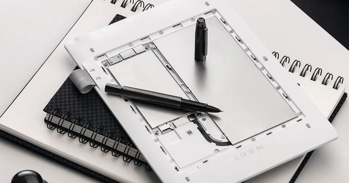 La tableta modular E Ink abre su capó para facilitar el acceso a las actualizaciones