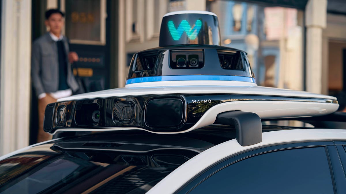 Waymo se está expandiendo internacionalmente y lleva su flota de vehículos autónomos a Tokio