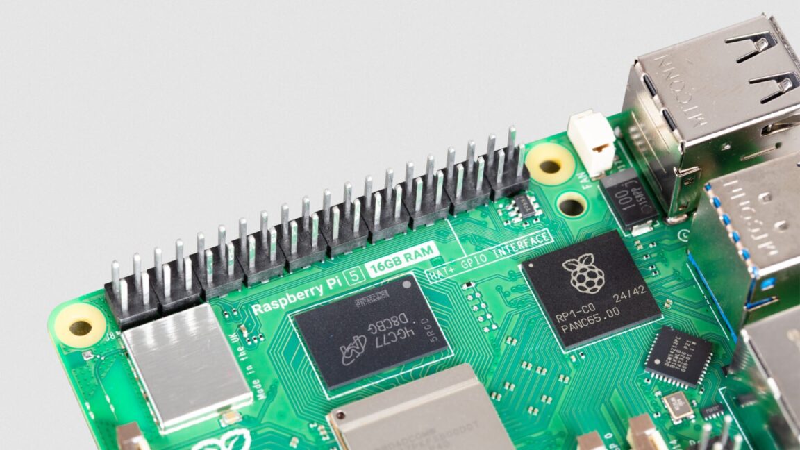 La nueva Raspberry Pi 5 de 16 GB y 120 dólares es para quienes la usan como una PC todos los días
