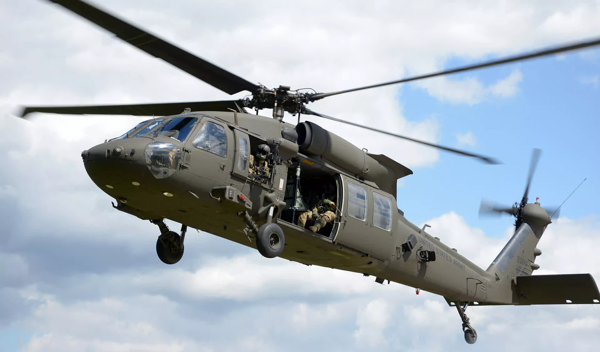 El nuevo sistema operativo podría permitir pilotear helicópteros Black Hawk del ejército estadounidense con formación básica