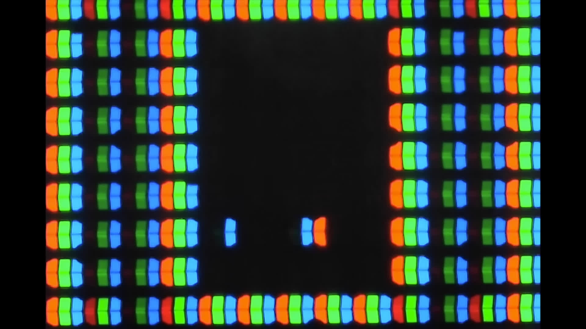 Desarrollador crea una versión subpíxel de Snake que requiere un microscopio para jugar