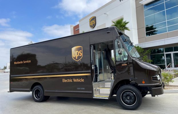 UPS planea cortar su negocio de envío con Amazon a la mitad