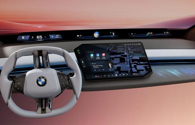 Adiós botones: el nuevo sistema panorámico iDrive de BMW ofrece a todos sus coches un enorme head-up display con asistente de IA