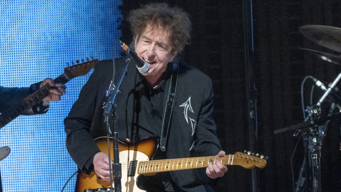 Bob Dylan tiene algunas ideas dylanescas sobre la “brujería” de la tecnología