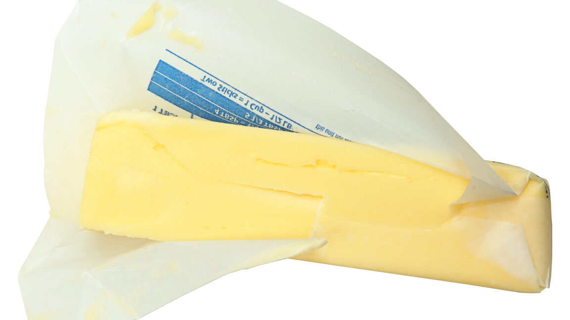 Hombre de Florida come mantequilla, queso y carne de res; el colesterol rezuma de su cuerpo