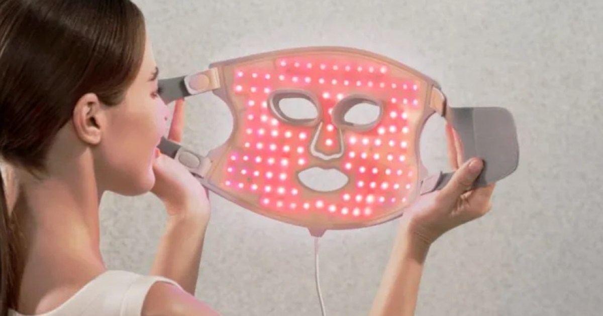 Nanoleaf revela una espeluznante mascarilla LED en el CES 2025