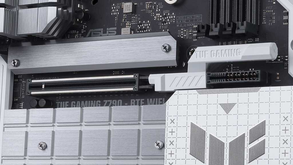 La nueva conexión de la placa base de Asus puede alimentar una GPU de 1000 vatios