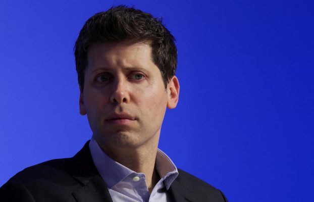 La hermana de Sam Altman demanda al director ejecutivo de OpenAI por abuso sexual