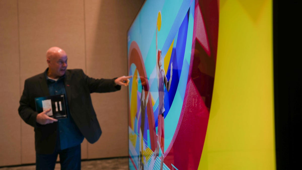 TCL ganó la inauguración de CES 2025 con un excelente televisor nuevo que puedes reservar