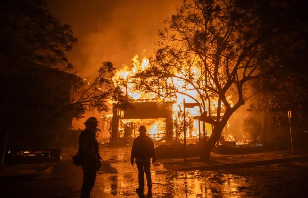 Qué hacer si su casa queda destruida o dañada en un incendio forestal