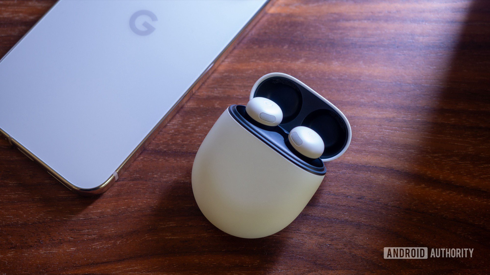 Su teléfono pronto podría indicarle cuándo sus auriculares están cargados y listos para funcionar (desmontaje de APK)