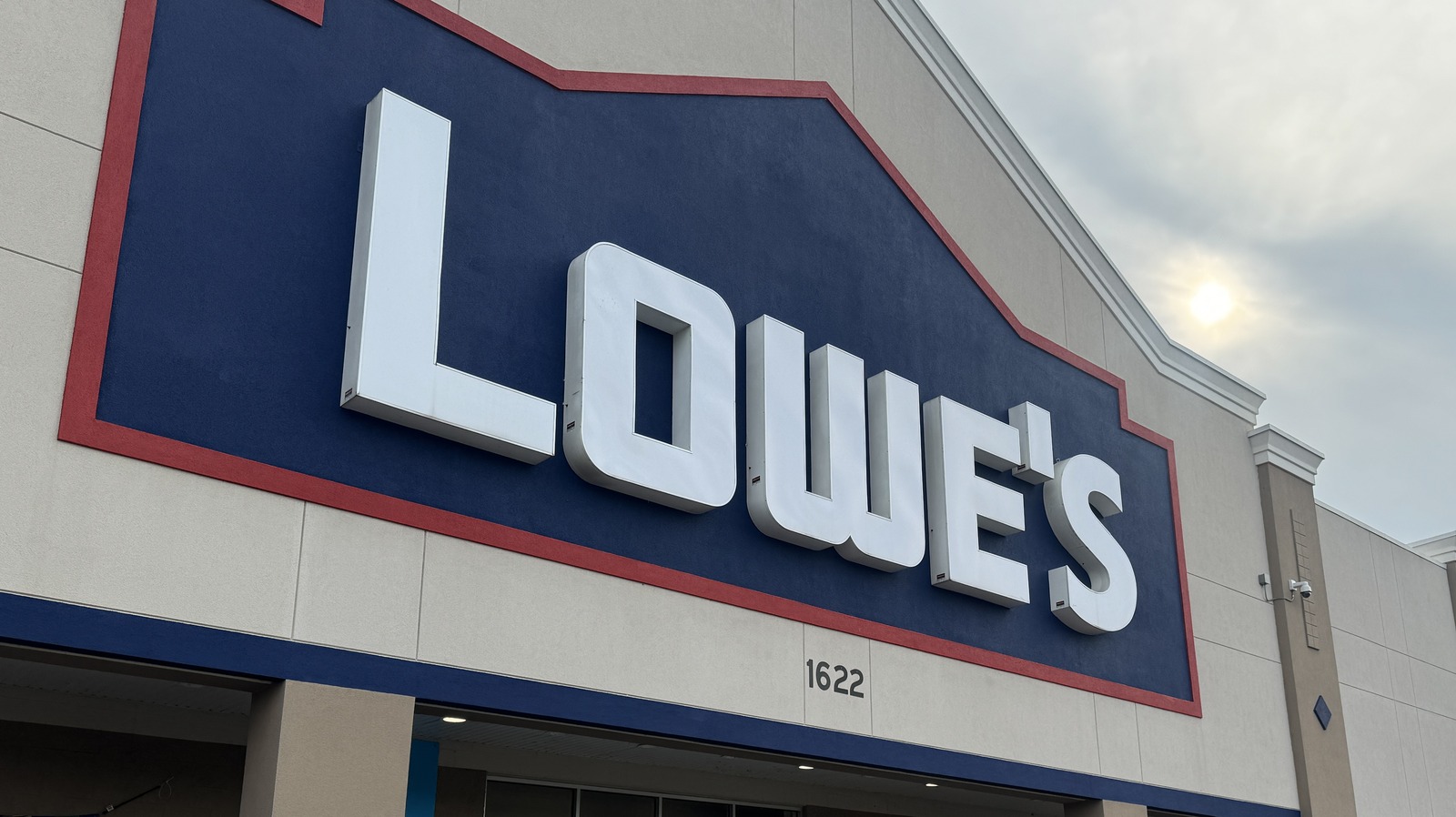¿El precio de Lowe’s coincide con el de Amazon? Política de la empresa, explicada