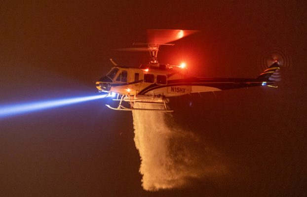 ¿Qué son los helicópteros de extinción de incendios y cómo recogen agua?