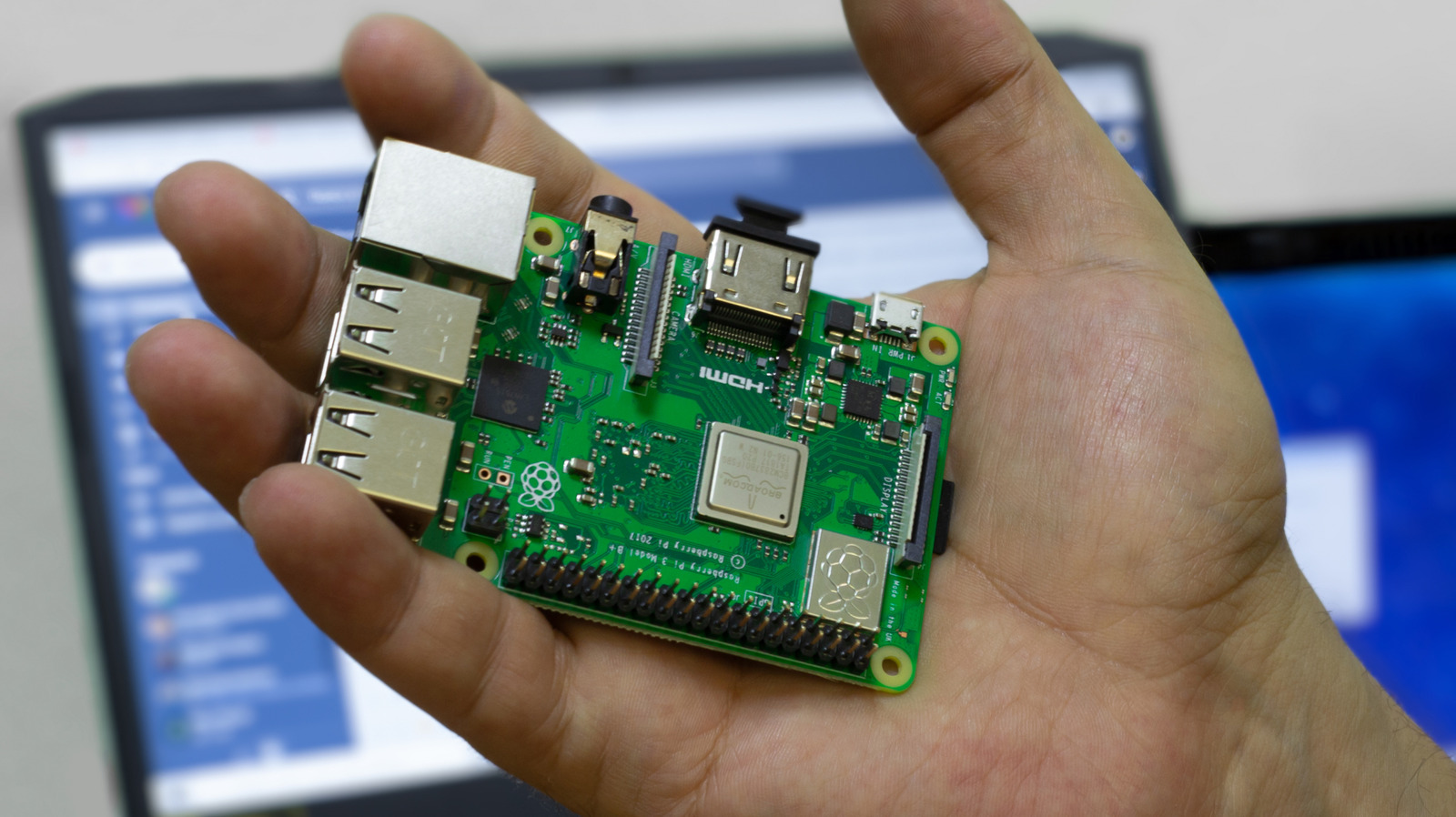 Cómo buscar y cambiar redes Wi-Fi mediante la interfaz de línea de comandos