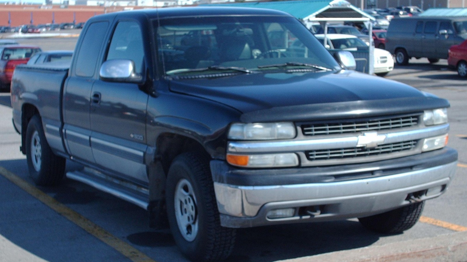 ¿En qué año salió Chevrolet con camionetas de 3 puertas? (¿Y todavía los sigue fabricando?)
