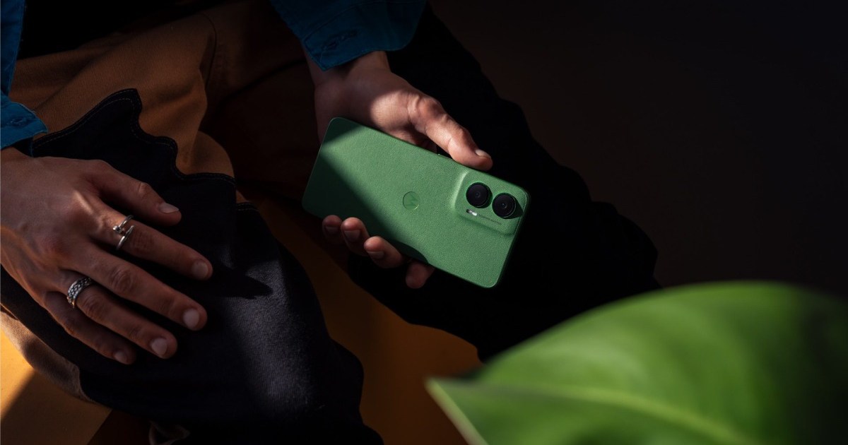 Moto G35 5G, un celular llamativo por fuera y discreto en el interior