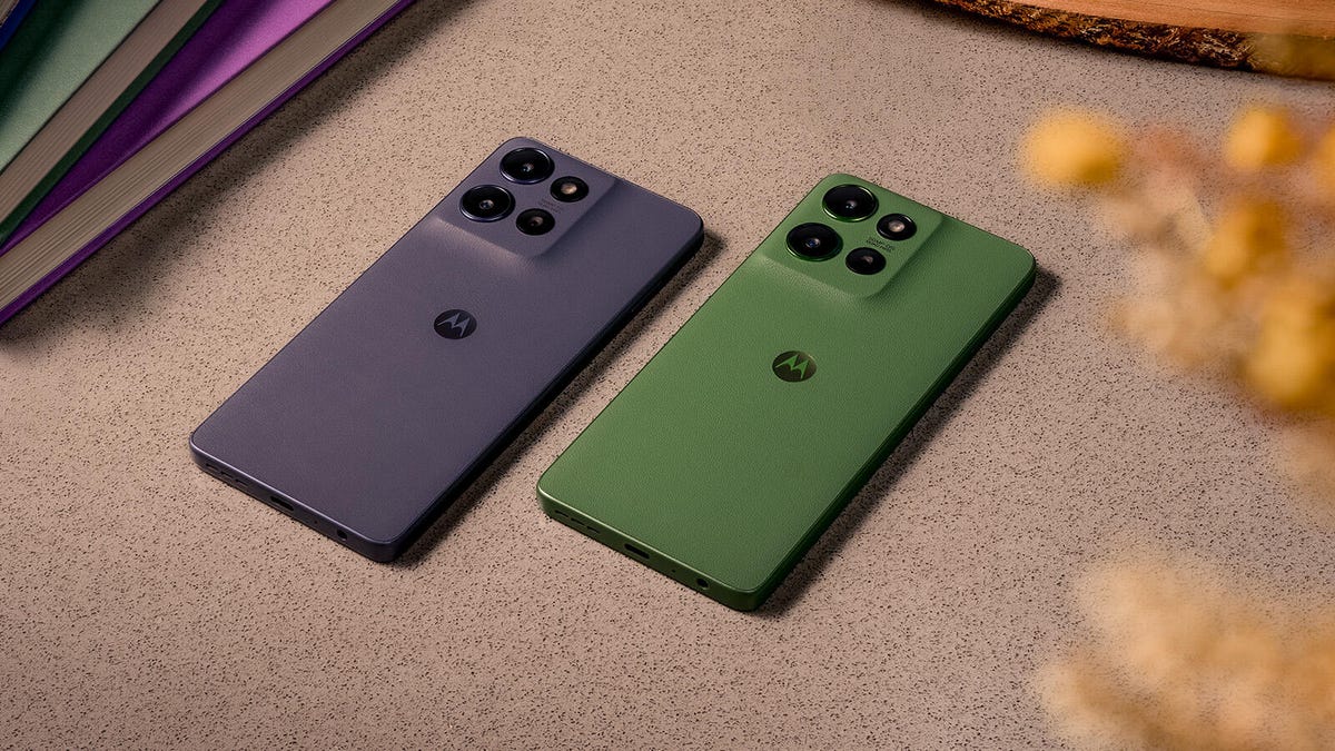 Este Motorola de 300 dólares tiene una pantalla y una batería grandes, pero su durabilidad es la joya de la corona