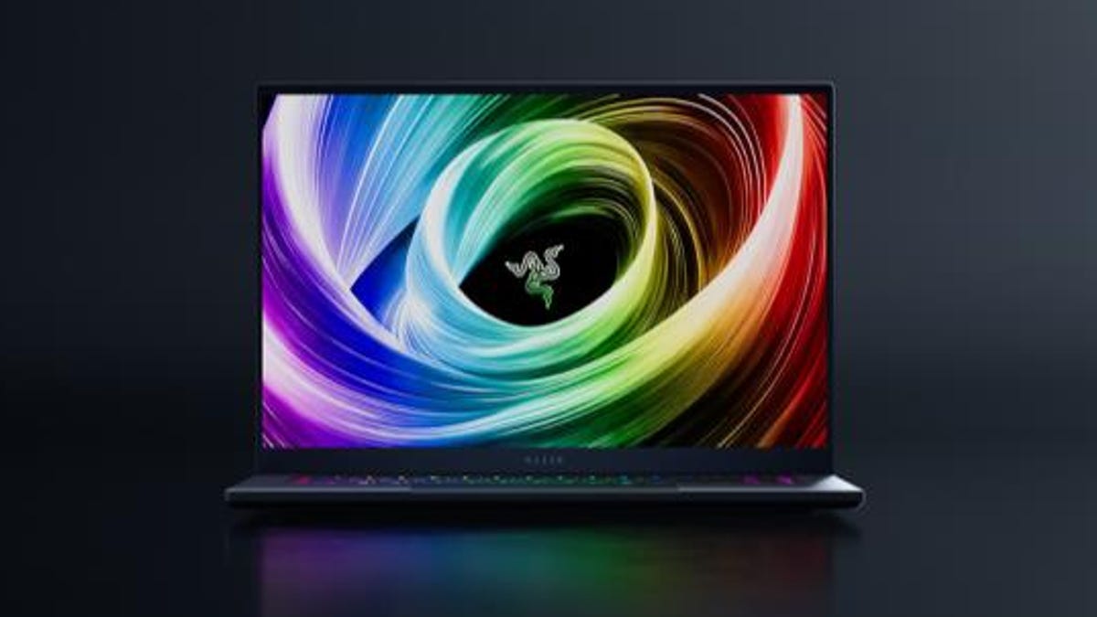 Razer acaba de anunciar su última computadora portátil para juegos Blade 16, y es incluso más delgada que antes