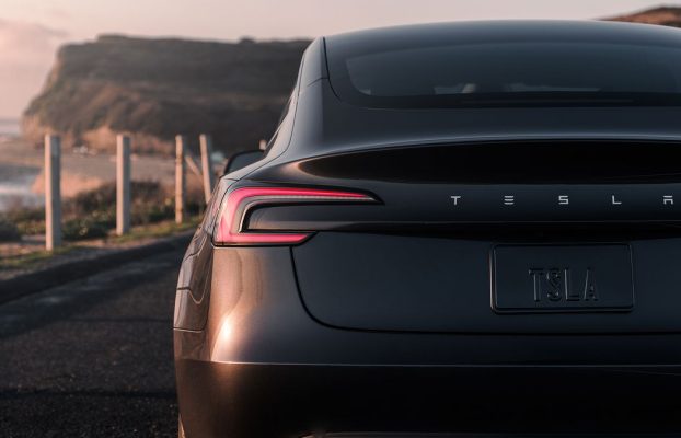 Tesla promete EV más asequibles y podría comenzar su servicio Robotaxi en junio, pero he escuchado todo esto antes