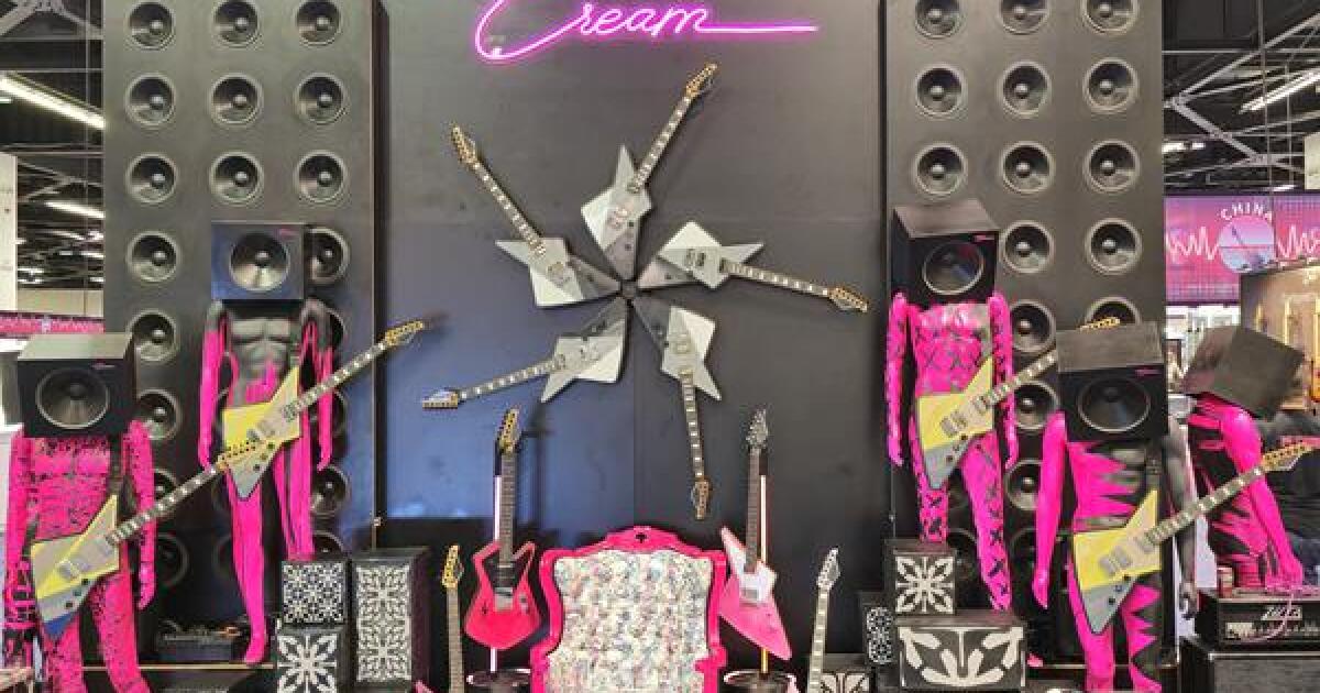 La primera guitarra que cambia el color del mundo tiene como objetivo «romper todas las reglas»