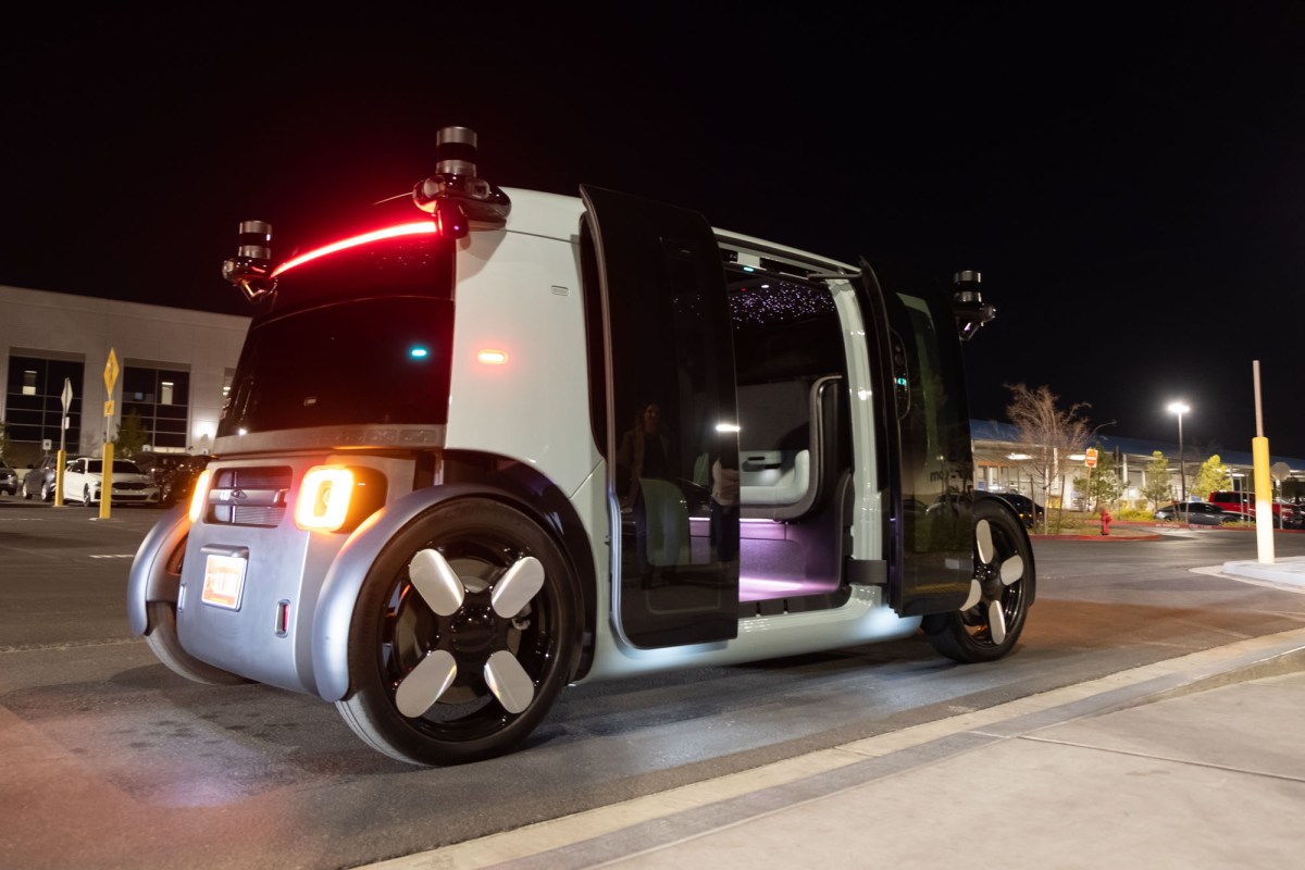 Viajar en un robotaxi Zoox en CES 2025: todo lo que salió bien y mal