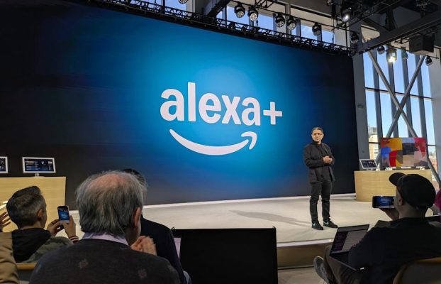 Alexa+ es una versión de IA más inteligente y más conversacional del asistente digital de Amazon