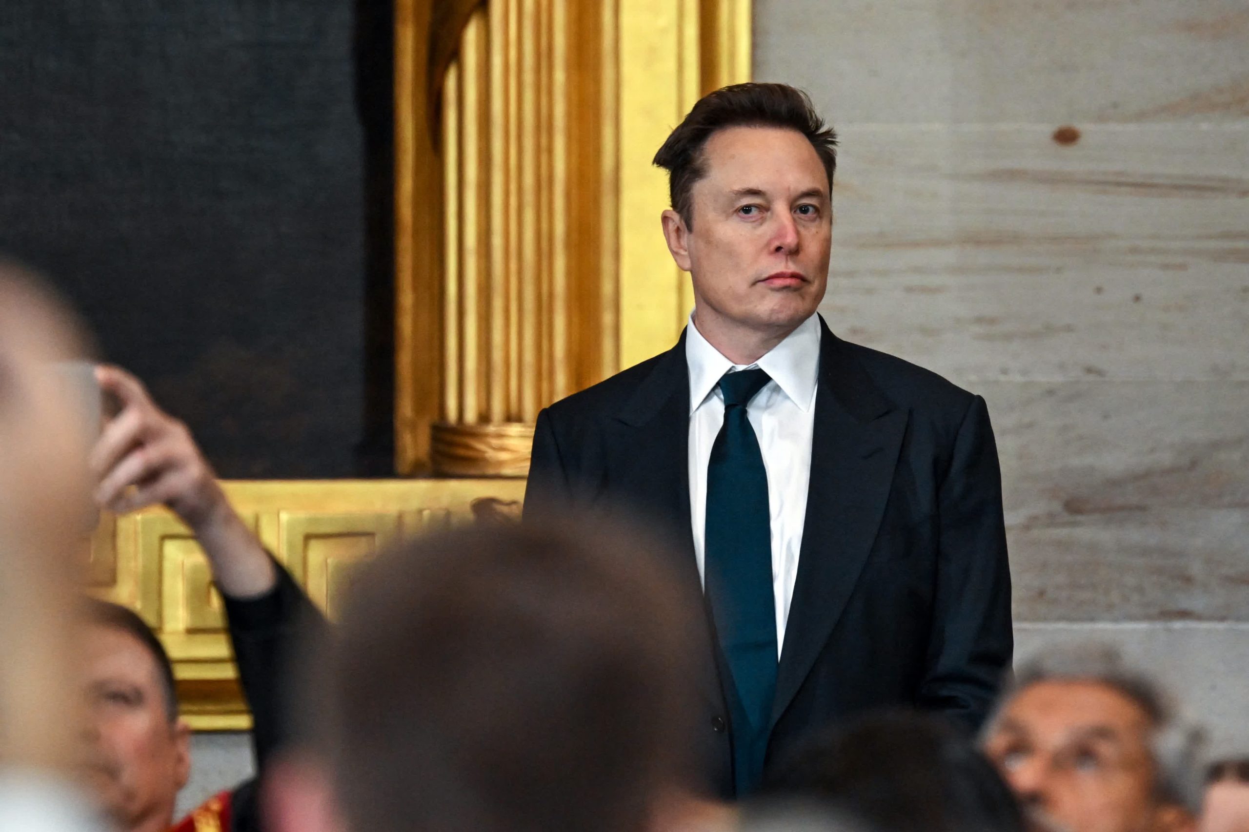 Los gigantes comerciales de los Estados Unidos se alinean para reducir los acuerdos con Elon Musk mientras multimillonario expande la influencia en Washington