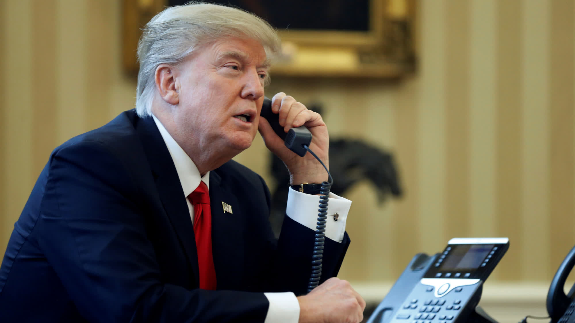 El soldado estadounidense acusado de filtrar los registros de llamadas de Donald Trump y Kamala Harris se declara culpable del robo de registros telefónicos