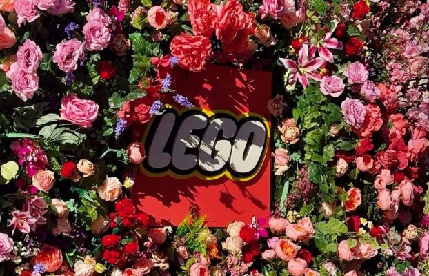 Eché un primer vistazo a los nuevos juegos de flores de Lego en un jardín botánico, y la mini orquídea debería estar en su lista