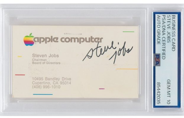 Otra tarjeta de visita firmada con Steve Jobs llega al bloque de subastas