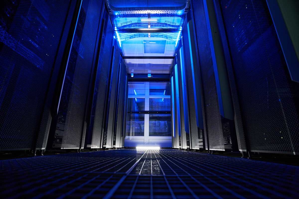 ¿Qué es el alojamiento web? ¿Cómo funciona el servicio de alojamiento web?