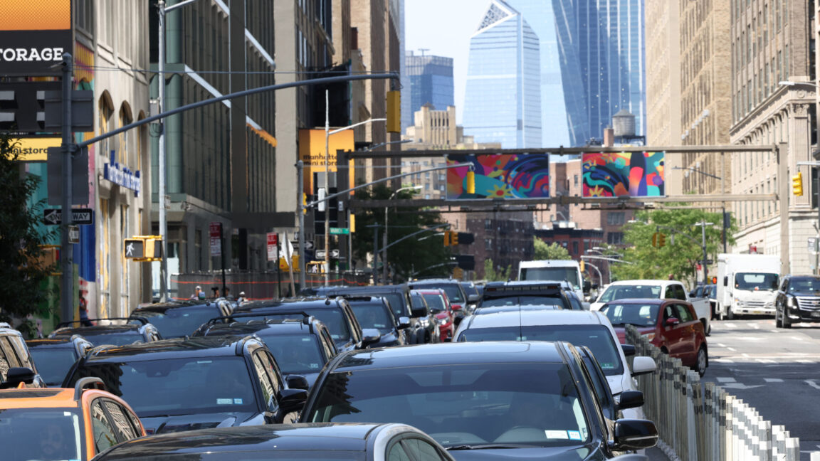 Trump rescinde la aprobación de DOT para el peaje de congestión de Nueva York, condena a la ciudad a la contaminación