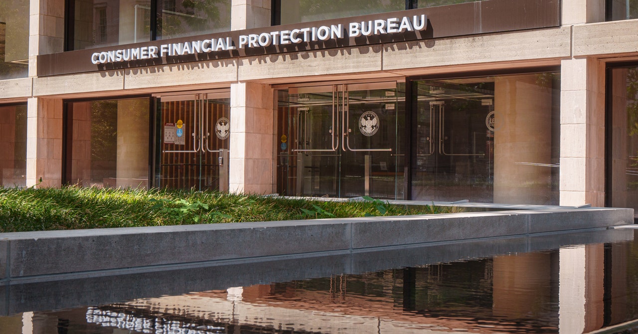 Doge está ahora dentro de la Oficina de Protección Financiera del Consumidor