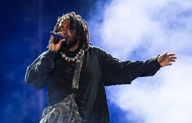 Apple Music agrega una versión de audio espacial más suena del show de medio tiempo del Super Bowl de Kendrick Lamar