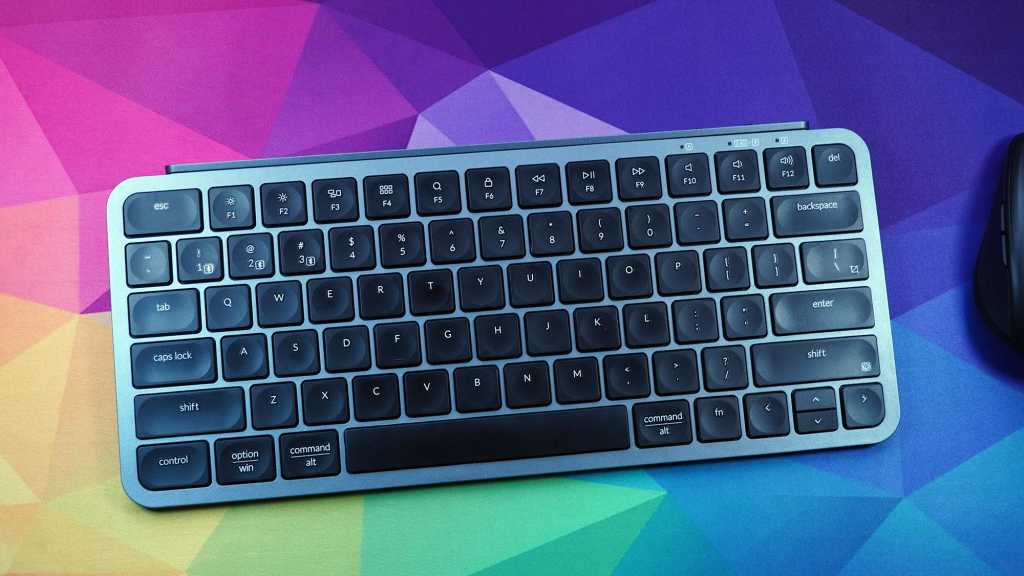 Revisión de KeyChron B1 Pro: este teclado lil vence a Logitech en características y precio