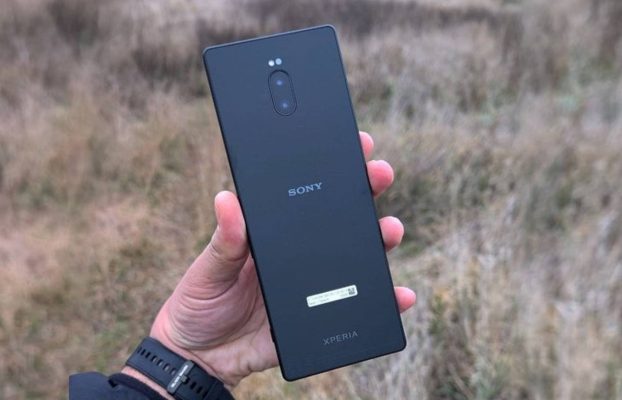 Este prototipo ridículamente alto Sony Xperia está actualmente en juego