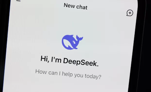 La aplicación Deepseek transmite datos confidenciales de usuario y dispositivo sin cifrado