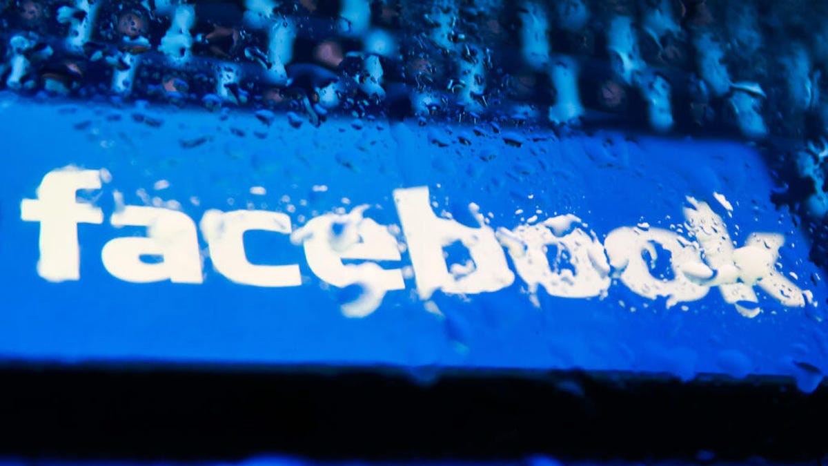 Cómo las nuevas políticas de Facebook incentivan la difusión de desinformación