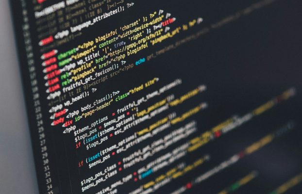 Crecimiento del Reino Unido en 2025: Uso del desarrollo de software personalizado para el éxito